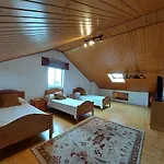 Acogedora Casa De Campo-piso Y Atico Con Finca- * Neda