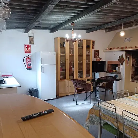 Acogedora Casa De Campo-piso Y Atico Con Finca- Vakantiehuis