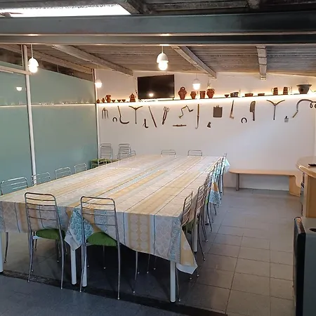 Acogedora Casa De Campo-piso Y Atico Con Finca- Neda