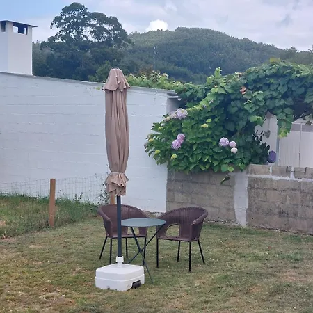 Vakantiehuis Acogedora Casa De Campo-piso Y Atico Con Finca- Neda