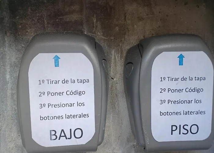 Acogedora Casa De Campo-piso Y Atico Con Finca- 別荘 Neda